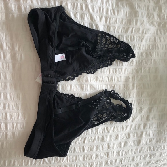 Lace bra - Picture 2 of 2